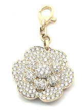 Load image into Gallery viewer, Diamond Flower Pendant