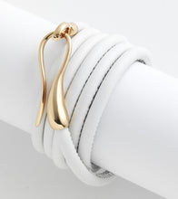 Load image into Gallery viewer, Leather Bracelet with Gold Clasp